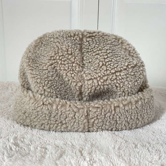 NWT adidas Women’s Originals Nova Beanie - Picture 8 of 12